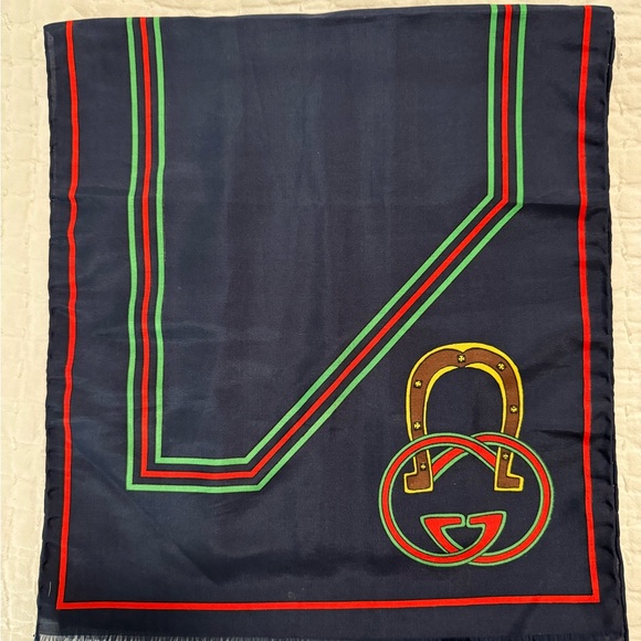 Gucci Vintage Silk Scarf. Use as scarf, headband, your hat, your bag.Easy 2wear - Picture 8 of 8